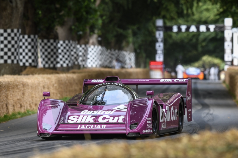 Video « The most impressive car I raced » David Brabham drives our XJR-14 at Goodwood FOS 